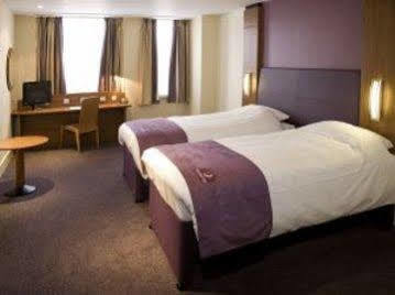 Premier Inn Glasgow Milngavie Extérieur photo