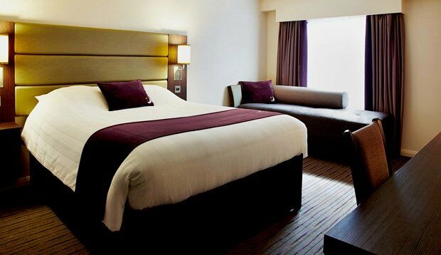 Premier Inn Glasgow Milngavie Extérieur photo